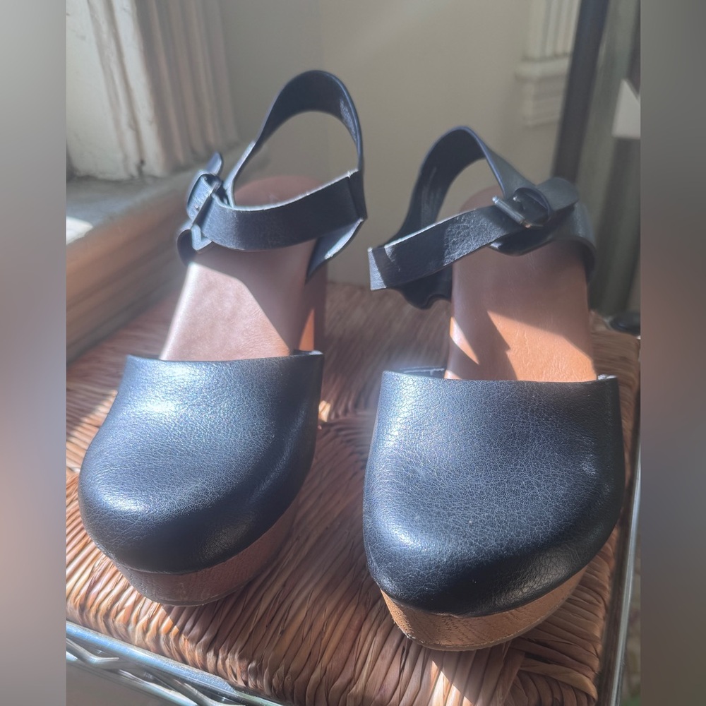 Black Leather Platform Sandals